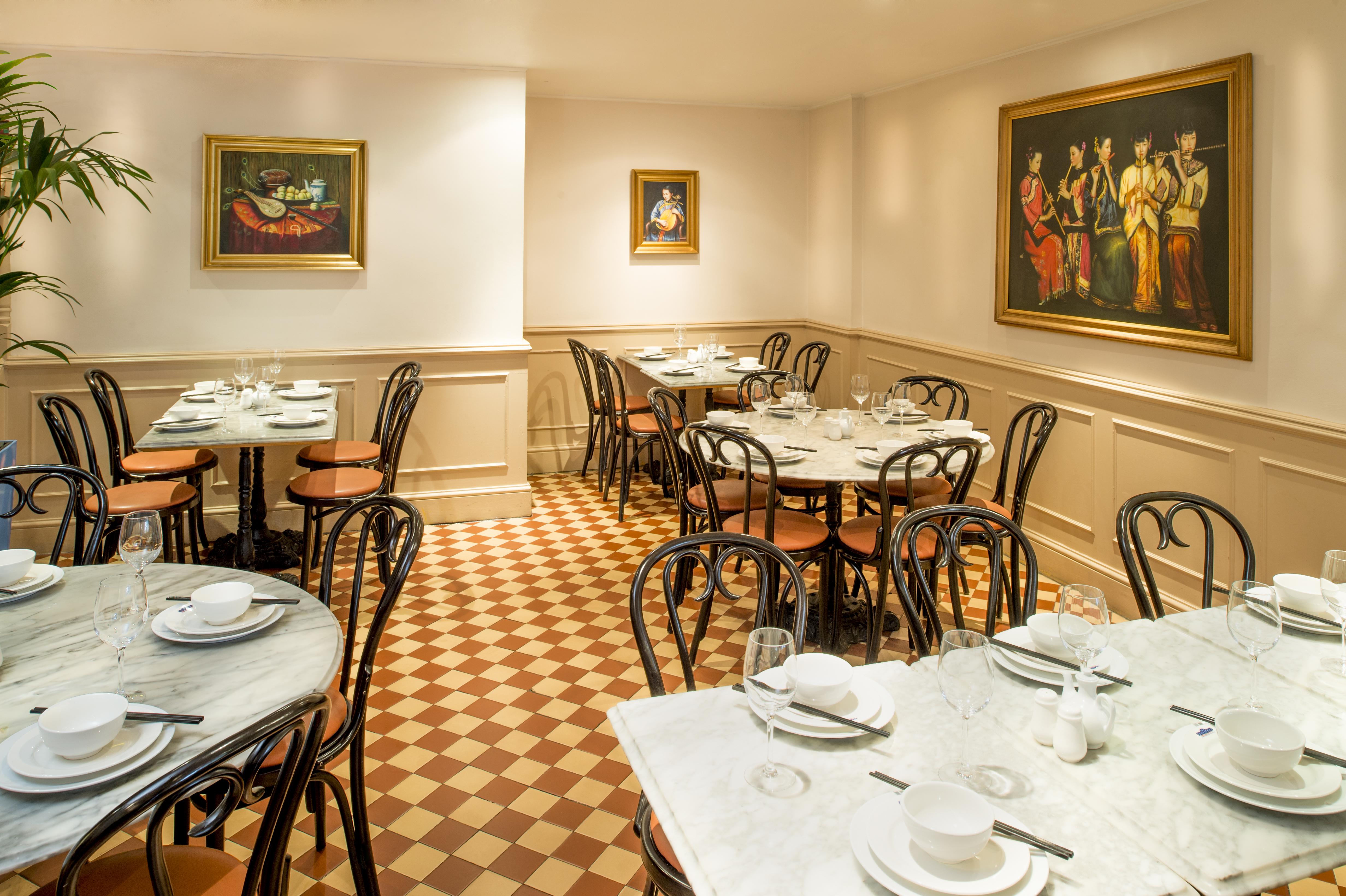 Millennium Hotel And Conference Centre Gloucester London Exterior photo Interior of the restaurant